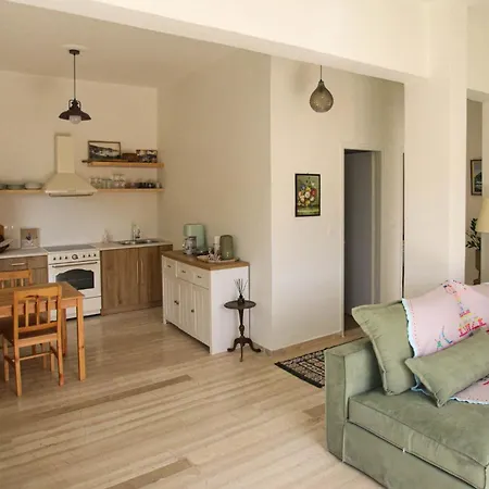Virginia's Harbour House Apartamento Kassiopi