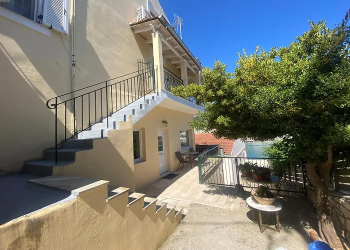 דירה Virginia's Harbour House *