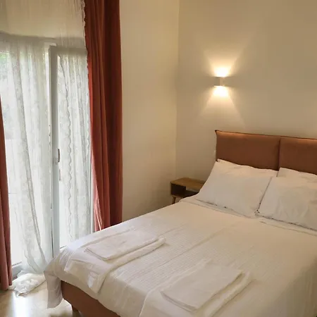 Virginia's Harbour House * Kassiopi