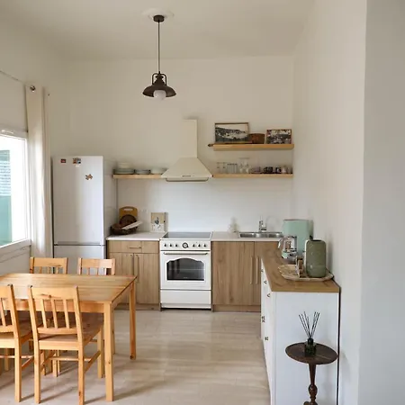 Virginia's Harbour House Kassiopi